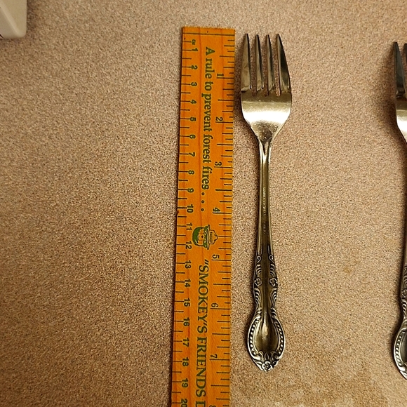 Set of 40- Columbia Stainless Steel Dinner Forks - Picture 3 of 6